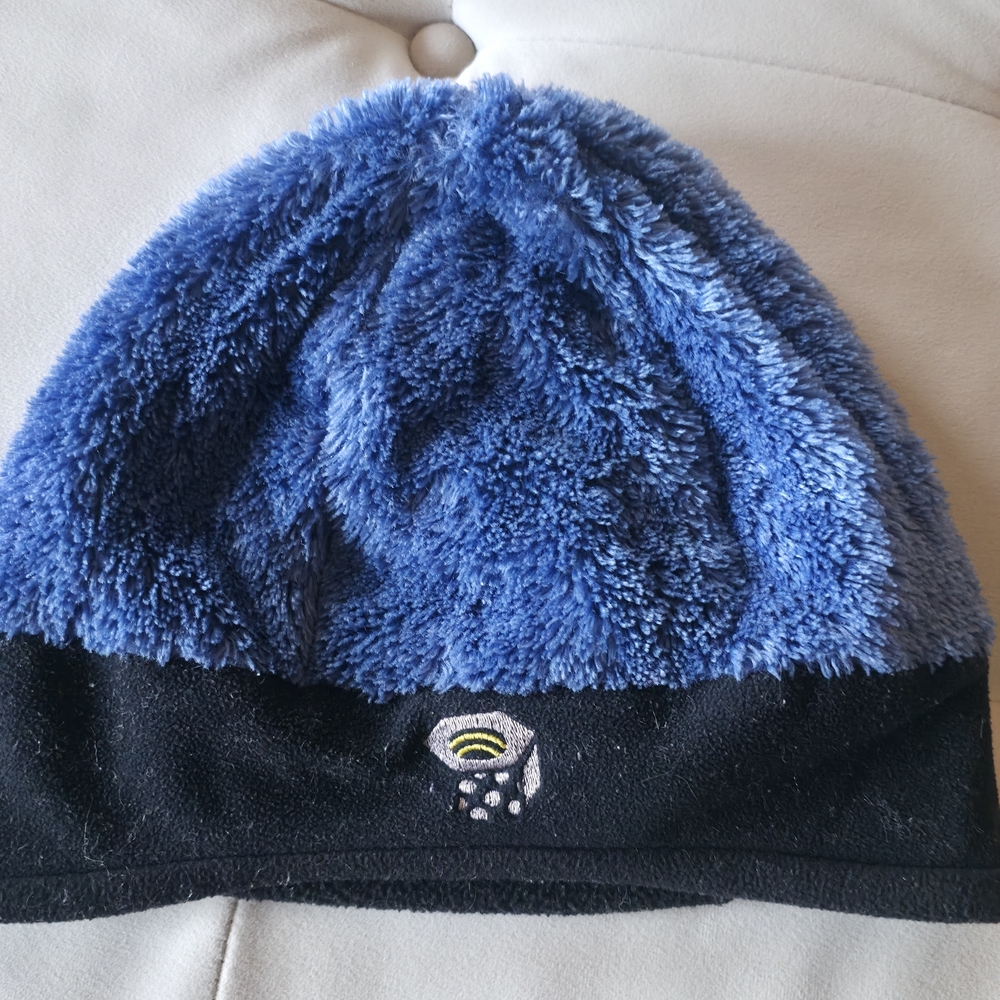 Mountain Hardware Gore Windstopper Beanie Hat